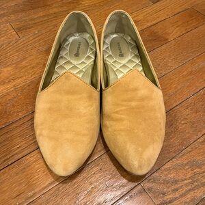 Birdies the Heron size 8 in light mustard yellow